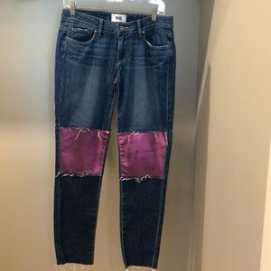Paige sz 27 loose fit raw hem